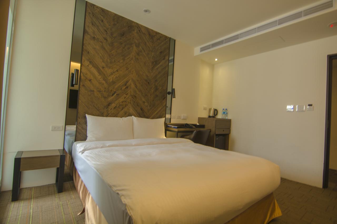 Hotel O2 Main Station Taipei