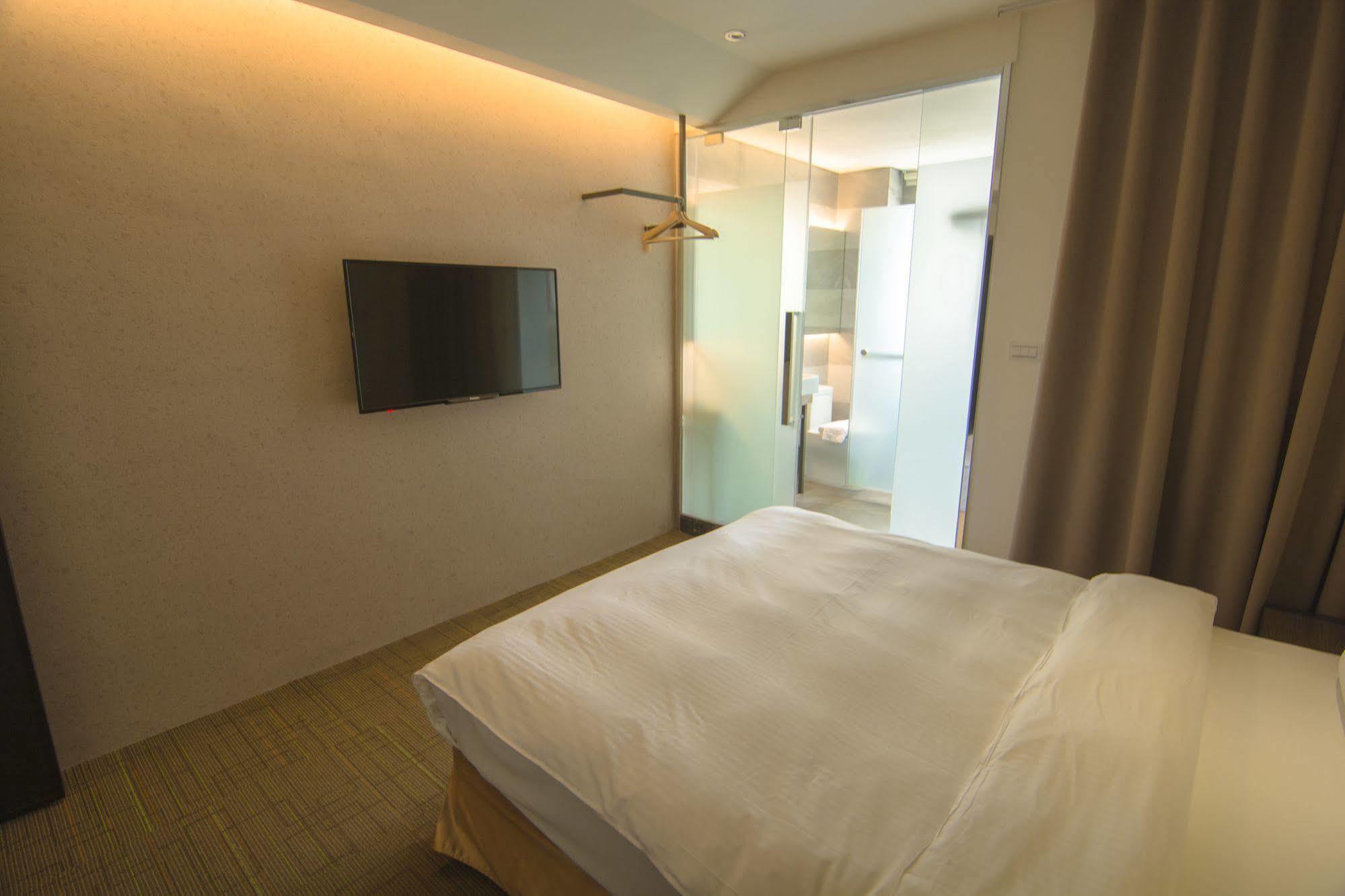 Hotel O2 Main Station Taipei