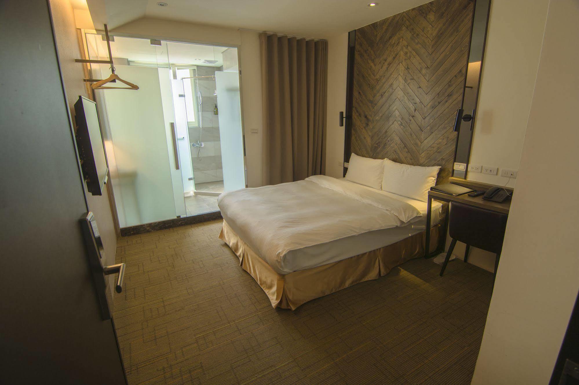 O2 Main Station Hotel 3*