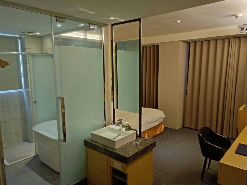 Hotel O2 Main Station Taipei